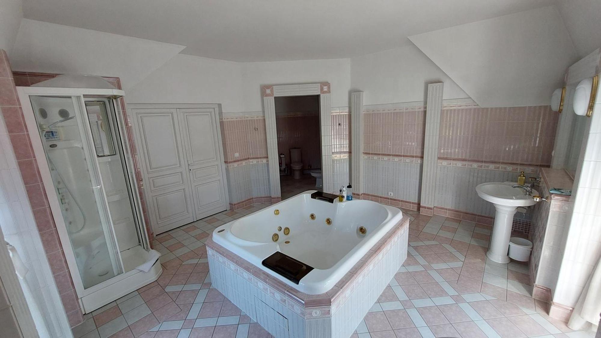 Castle Garden *** Apartment Szombathely Ruang foto