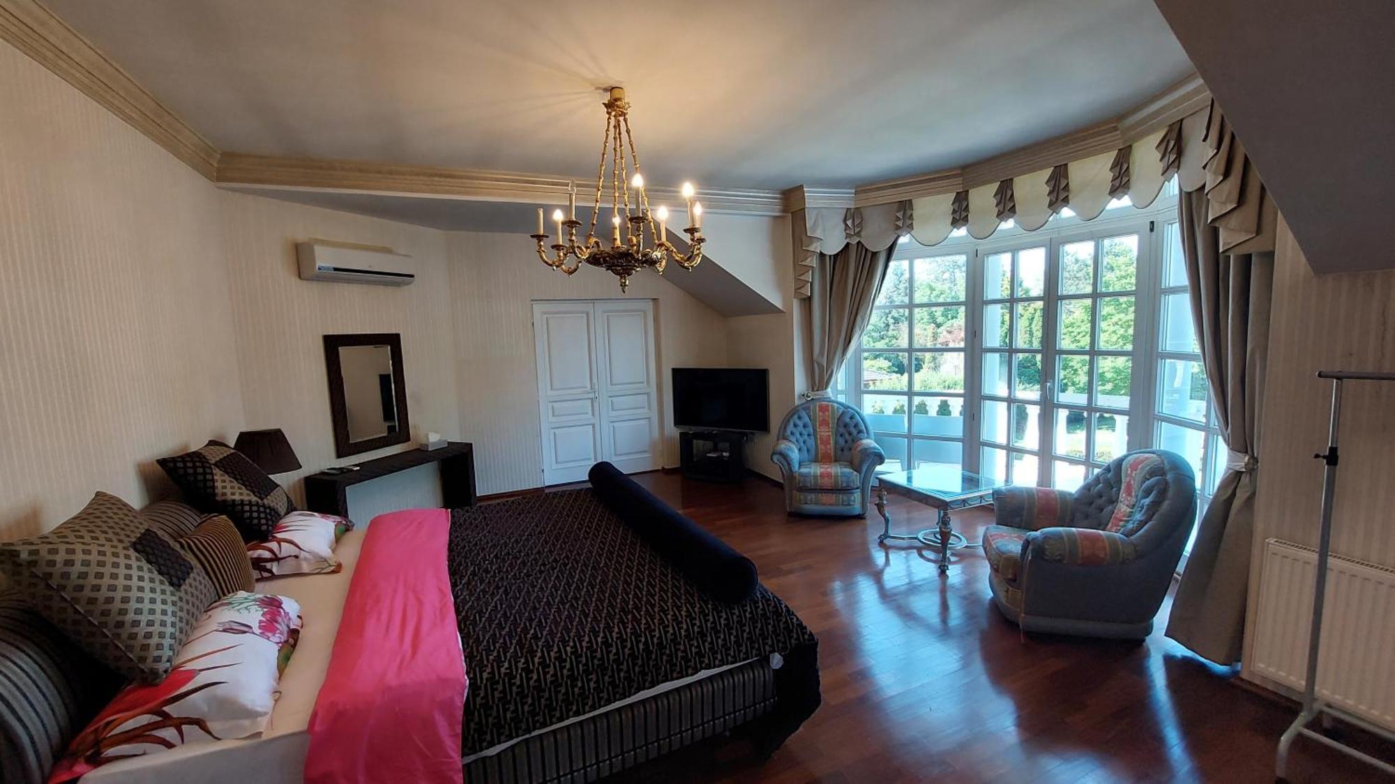 Castle Garden *** Apartment Szombathely Ruang foto